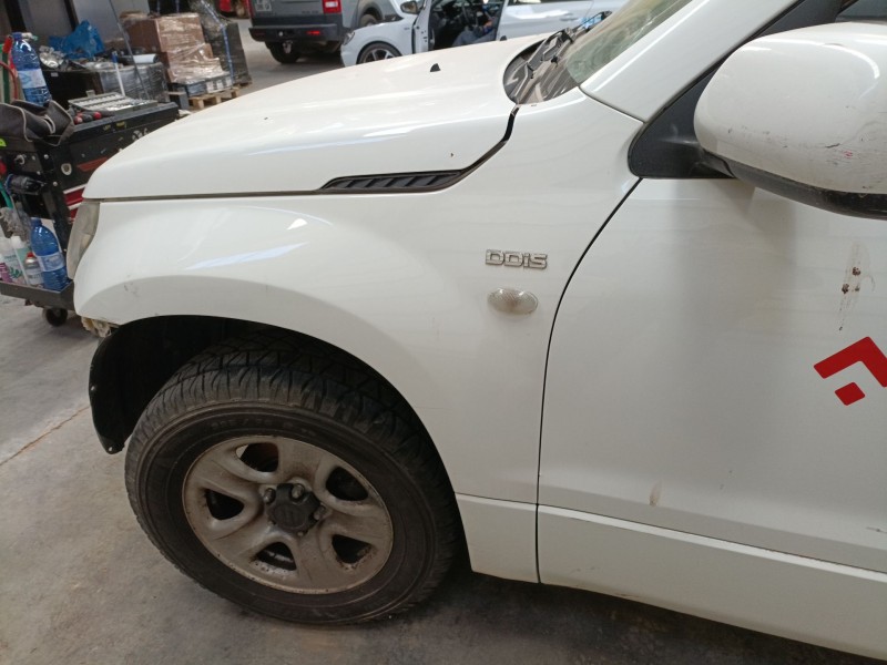 Recambio de aleta delantera izquierda para suzuki grand vitara ii (jt, te, td) 1.9 ddis a las 4 ruedas (jt419, td44, jb419wd, jb