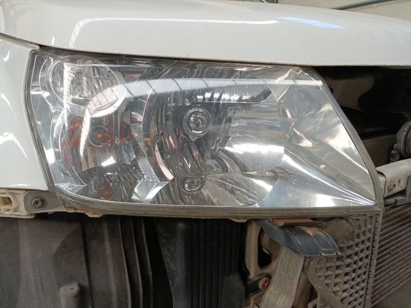 Recambio de faro derecho para suzuki grand vitara ii (jt, te, td) 1.9 ddis a las 4 ruedas (jt419, td44, jb419wd, jb419xd) refere