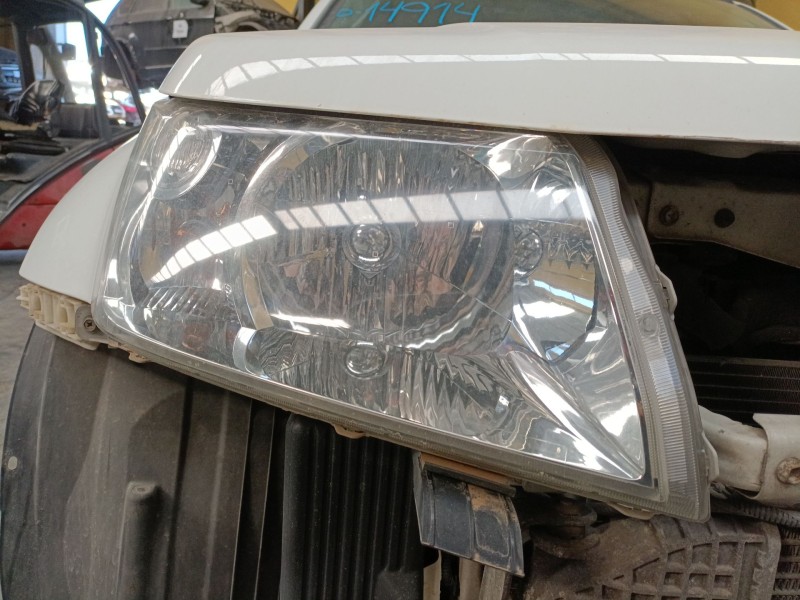 Recambio de faro derecho para suzuki grand vitara ii (jt, te, td) 1.9 ddis a las 4 ruedas (jt419, td44, jb419wd, jb419xd) refere