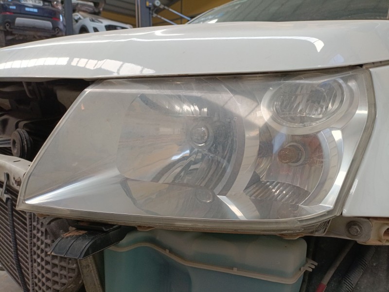 Recambio de faro izquierdo para suzuki grand vitara ii (jt, te, td) 1.9 ddis a las 4 ruedas (jt419, td44, jb419wd, jb419xd) refe