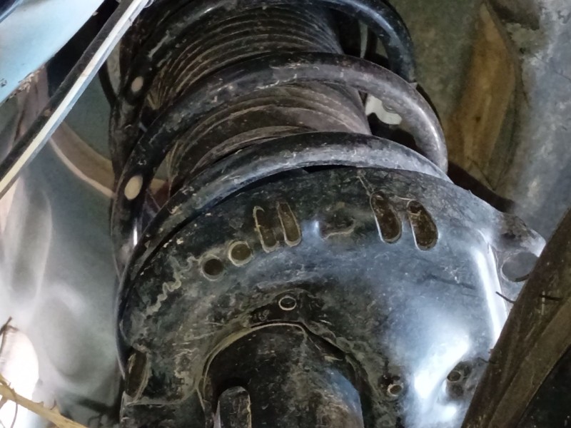 Recambio de amortiguador delantero derecho para audi a1 sportback (gba) 30 tfsi referencia OEM IAM   