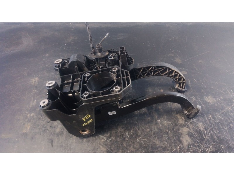 Recambio de pedal embrague para volkswagen crafter furgoneta (sy_, sx_) 2.0 tdi referencia OEM IAM   