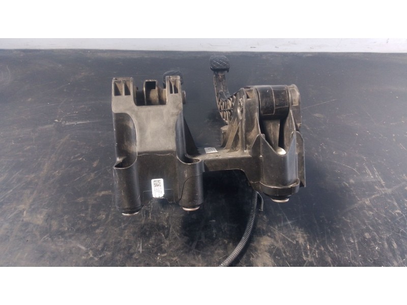 Recambio de pedal embrague para volkswagen crafter furgoneta (sy_, sx_) 2.0 tdi referencia OEM IAM   