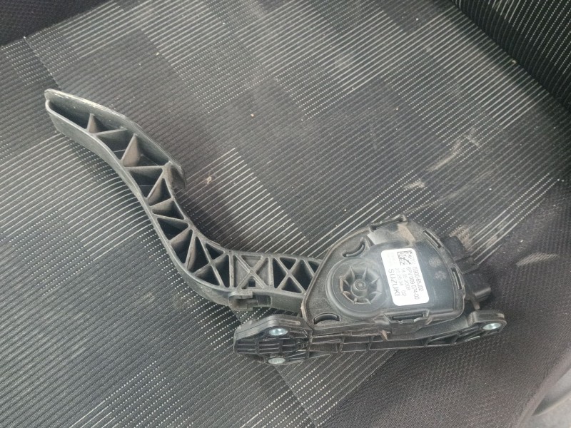 Recambio de pedal acelerador para suzuki grand vitara ii (jt, te, td) 1.9 ddis a las 4 ruedas (jt419, td44, jb419wd, jb419xd) re