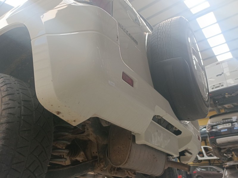 Recambio de paragolpes trasero para suzuki grand vitara ii (jt, te, td) 1.9 ddis a las 4 ruedas (jt419, td44, jb419wd, jb419xd) 