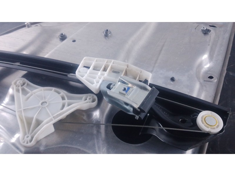 Recambio de elevalunas trasero derecho para mercedes-benz clase e (w212) e 350 cgi (212.057) referencia OEM IAM   