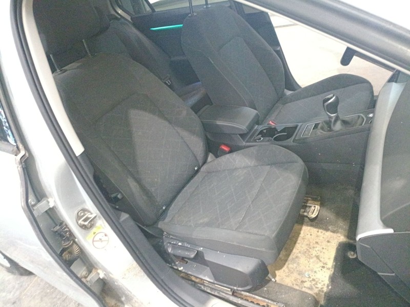 volkswagen golf viii (cd1, da1) del año 2023