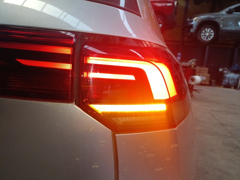 Recambio de piloto trasero derecho para volkswagen golf viii (cd1, da1) 1.0 tsi referencia OEM IAM   