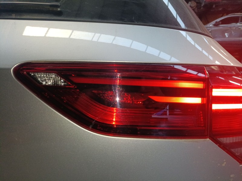 Recambio de piloto trasero derecho porton para volkswagen golf viii (cd1, da1) 1.0 tsi referencia OEM IAM   