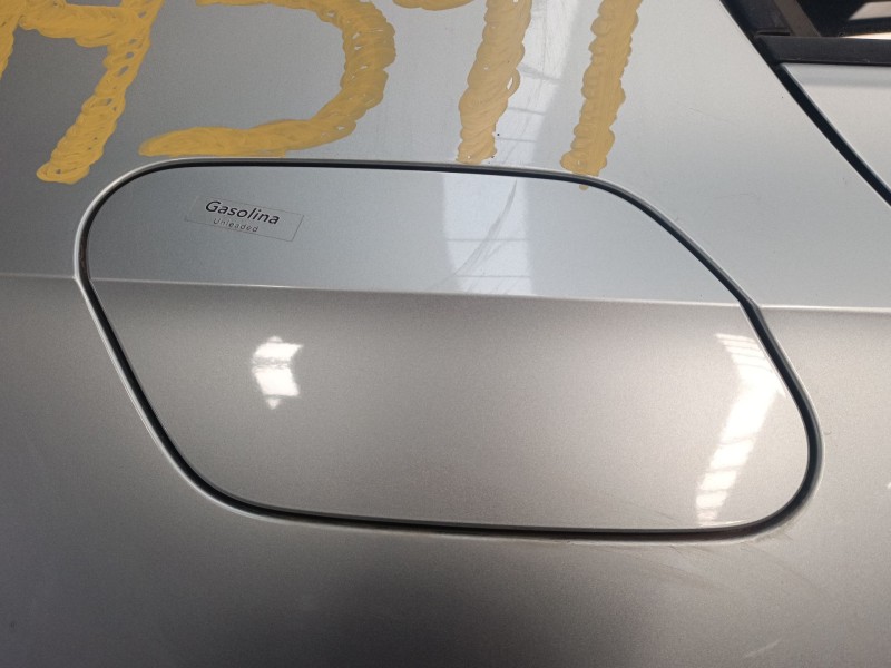 Recambio de tapa exterior combustible para volkswagen golf viii (cd1, da1) 1.0 tsi referencia OEM IAM   