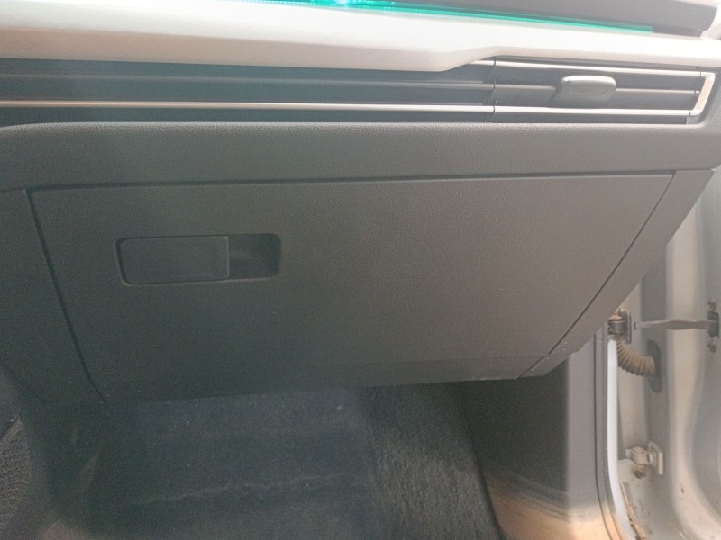 Recambio de guantera para volkswagen golf viii (cd1, da1) 1.0 tsi referencia OEM IAM   