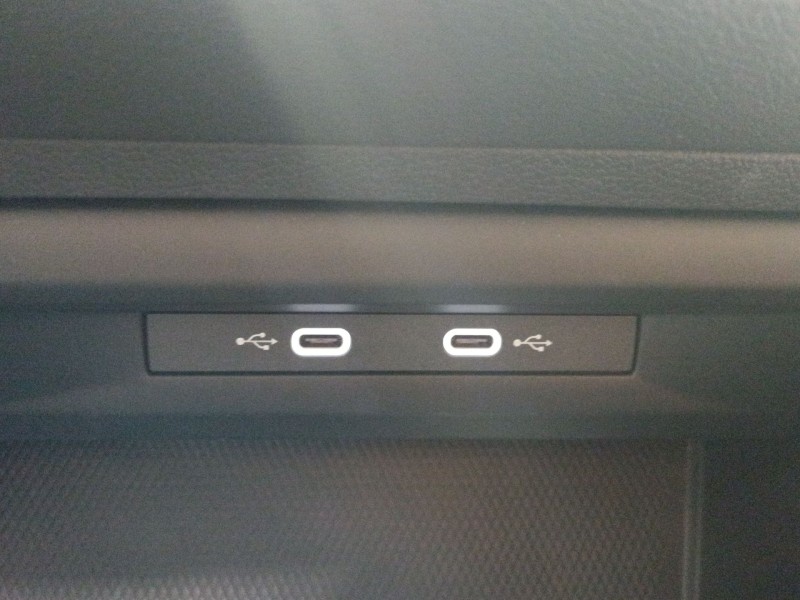 Recambio de sistema navegacion gps para volkswagen golf viii (cd1, da1) 1.0 tsi referencia OEM IAM   