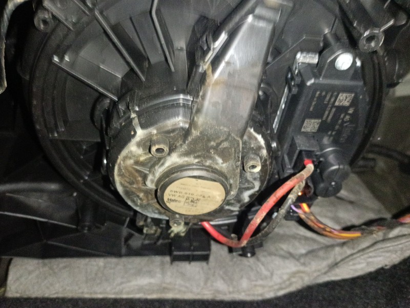 Recambio de ventilador calefaccion para volkswagen golf viii (cd1, da1) 1.0 tsi referencia OEM IAM   