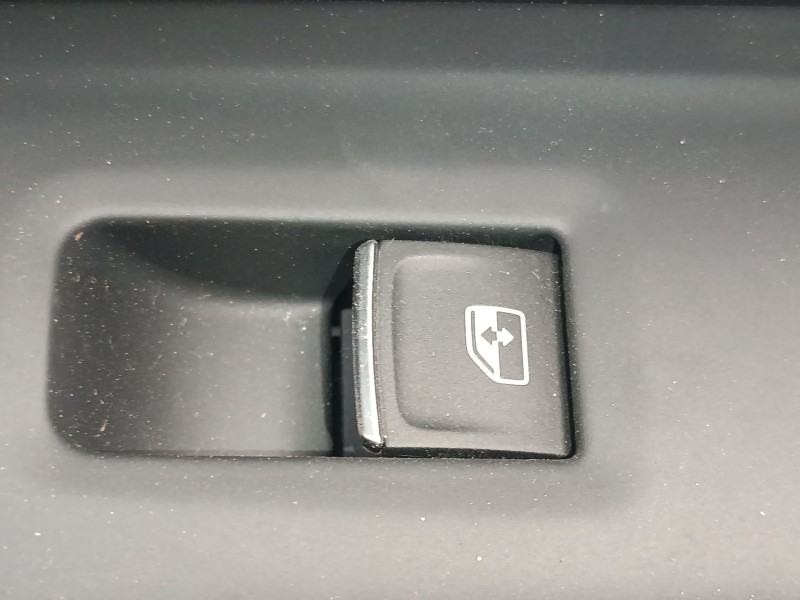 Recambio de mando elevalunas delantero derecho para volkswagen golf viii (cd1, da1) 1.0 tsi referencia OEM IAM   