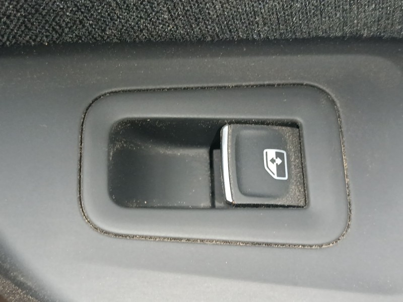 Recambio de mando elevalunas trasero derecho para volkswagen golf viii (cd1, da1) 1.0 tsi referencia OEM IAM   