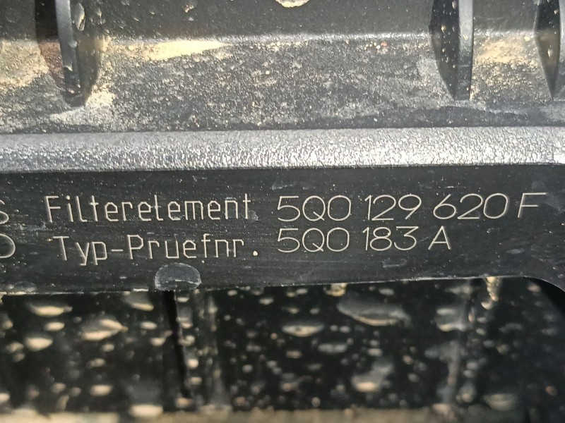 Recambio de filtro aire para volkswagen golf viii (cd1, da1) 1.0 tsi referencia OEM IAM   