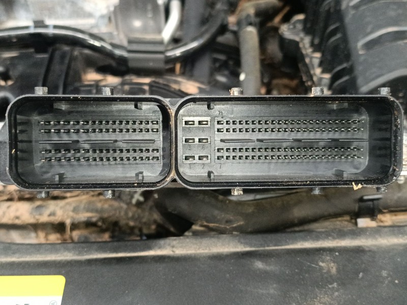 Recambio de centralita motor uce para volkswagen golf viii (cd1, da1) 1.0 tsi referencia OEM IAM 05C907394C 42022456 