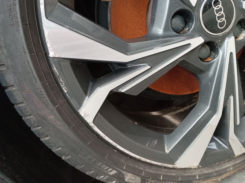 Recambio de llanta sin neumatico para audi a3 sportback (8ya, 8yf) 35 tdi referencia OEM IAM 18 PULGADAS  