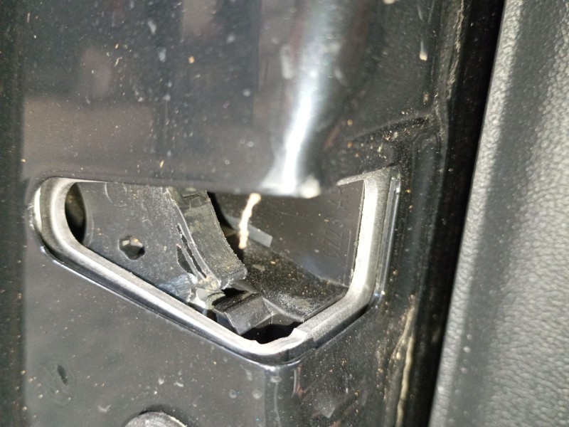 Recambio de cerradura puerta delantera izquierda para audi a3 sportback (8ya, 8yf) 35 tdi referencia OEM IAM   