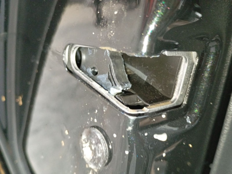 Recambio de cerradura puerta trasera izquierda para audi a3 sportback (8ya, 8yf) 35 tdi referencia OEM IAM   