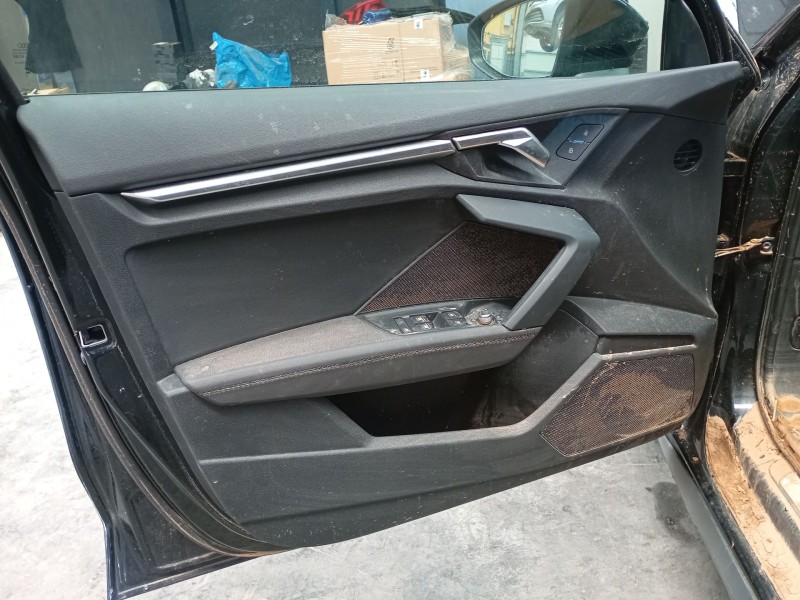 Recambio de guarnecido puerta delantera izquierda para audi a3 sportback (8ya, 8yf) 35 tdi referencia OEM IAM   