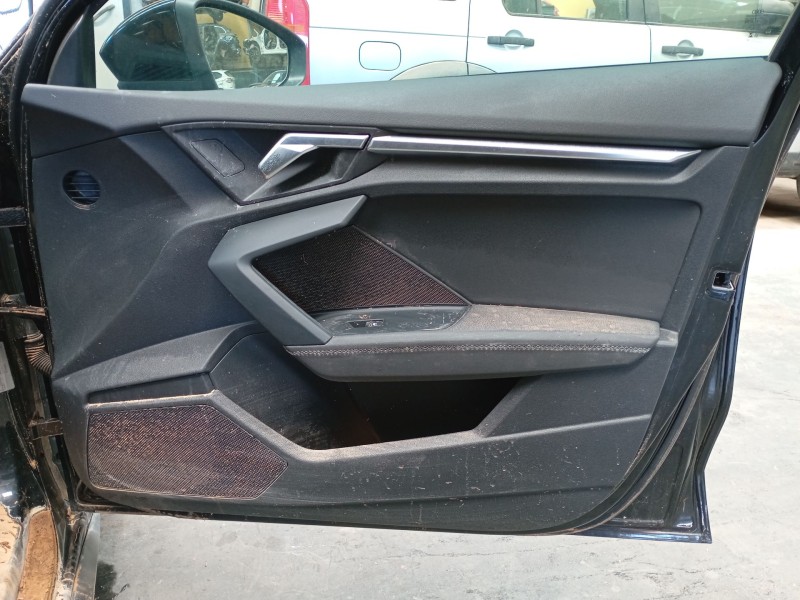 Recambio de guarnecido puerta delantera derecha para audi a3 sportback (8ya, 8yf) 35 tdi referencia OEM IAM   