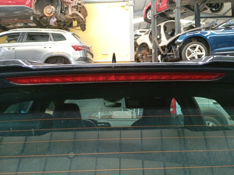 Recambio de luz central de freno para audi a3 sportback (8ya, 8yf) 35 tdi referencia OEM IAM   