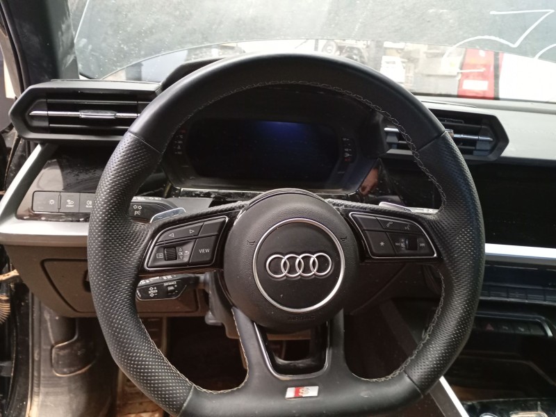 Recambio de volante para audi a3 sportback (8ya, 8yf) 35 tdi referencia OEM IAM   