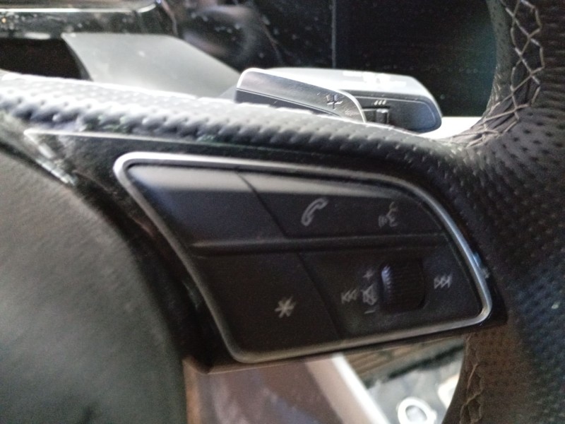 Recambio de volante para audi a3 sportback (8ya, 8yf) 35 tdi referencia OEM IAM   