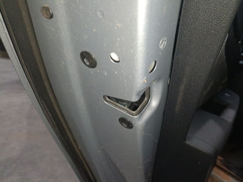 Recambio de cerradura puerta trasera izquierda para volkswagen golf viii (cd1, da1) 1.0 tsi referencia OEM IAM   