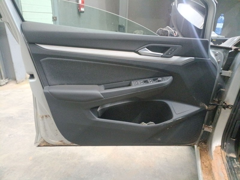 Recambio de guarnecido puerta delantera izquierda para volkswagen golf viii (cd1, da1) 1.0 tsi referencia OEM IAM   