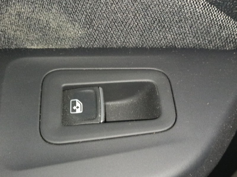 Recambio de mando elevalunas trasero izquierdo para volkswagen golf viii (cd1, da1) 1.0 tsi referencia OEM IAM   