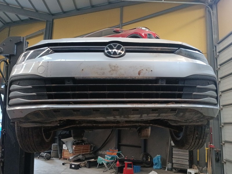 Recambio de paragolpes delantero para volkswagen golf viii (cd1, da1) 1.0 tsi referencia OEM IAM   
