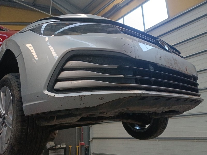 Recambio de paragolpes delantero para volkswagen golf viii (cd1, da1) 1.0 tsi referencia OEM IAM   