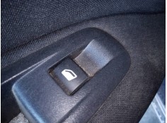 Recambio de mando elevalunas trasero izquierdo para peugeot 308 sw active referencia OEM IAM   