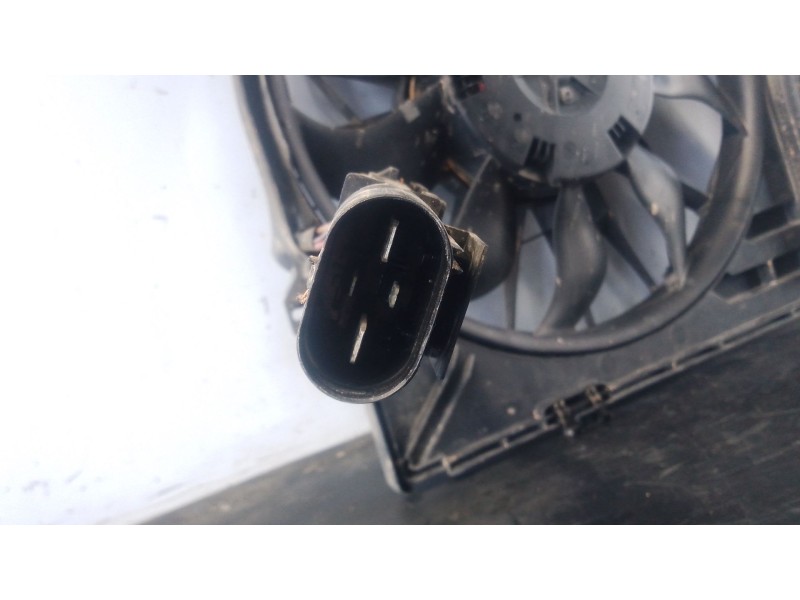 Recambio de electroventilador para volkswagen multivan t5 (7hm, 7hn, 7hf, 7ef, 7em, 7en) 2.5 tdi referencia OEM IAM   