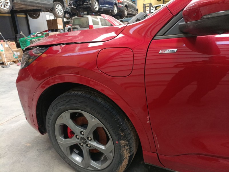 Recambio de aleta delantera izquierda para ford kuga iii (dfk) 2.5 duratec plug-in-hybrid referencia OEM IAM   