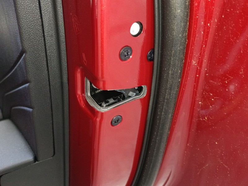 Recambio de cerradura puerta trasera derecha para ford kuga iii (dfk) 2.5 duratec plug-in-hybrid referencia OEM IAM   