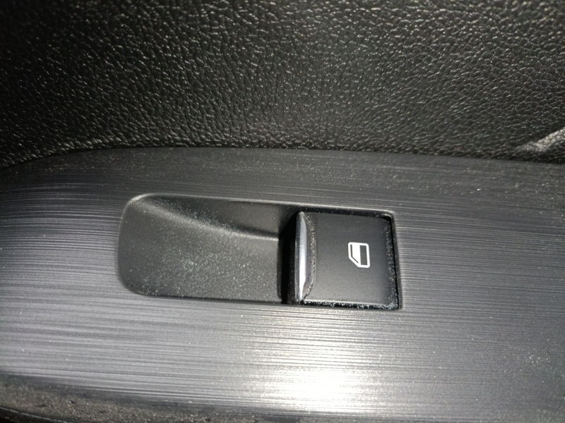 Recambio de mando elevalunas trasero derecho para ford kuga iii (dfk) 2.5 duratec plug-in-hybrid referencia OEM IAM   