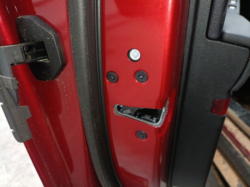 Recambio de cerradura puerta delantera izquierda para ford kuga iii (dfk) 2.5 duratec plug-in-hybrid referencia OEM IAM   