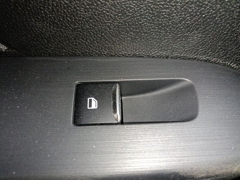 Recambio de mando elevalunas trasero izquierdo para ford kuga iii (dfk) 2.5 duratec plug-in-hybrid referencia OEM IAM   