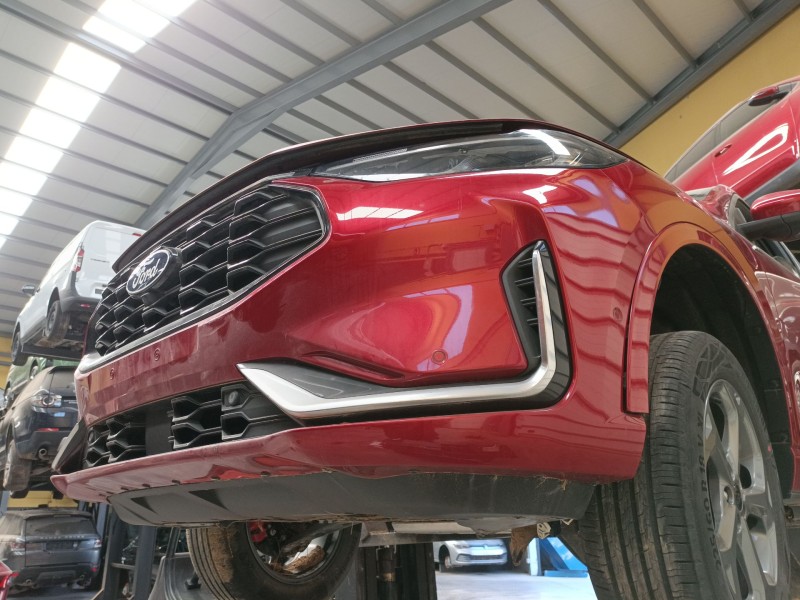 Recambio de paragolpes delantero para ford kuga iii (dfk) 2.5 duratec plug-in-hybrid referencia OEM IAM   