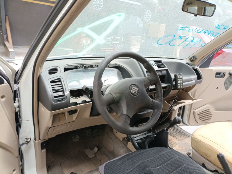 nissan terrano ii (r20) del año 2001