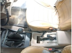 Recambio de consola central para nissan terrano ii (r20) 2.7 td 4wd referencia OEM IAM   