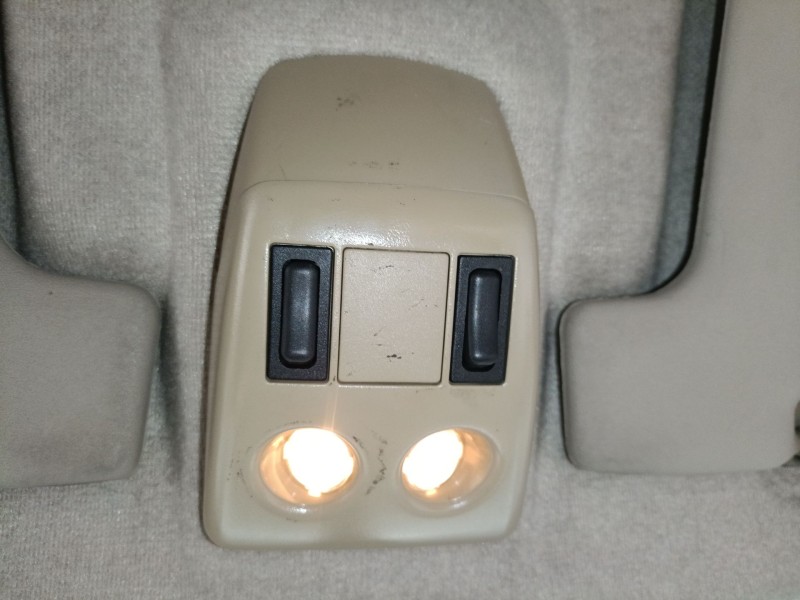 Recambio de luz interior para nissan terrano ii (r20) 2.7 td 4wd referencia OEM IAM   