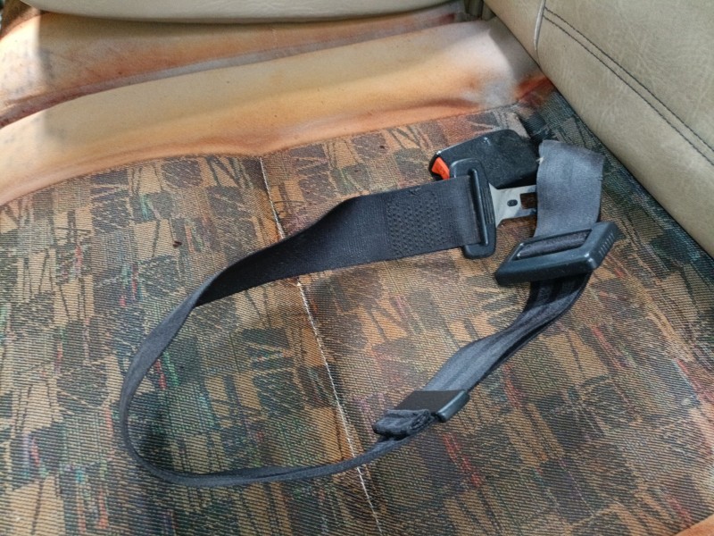 Recambio de cinturon seguridad trasero central para nissan terrano ii (r20) 2.7 td 4wd referencia OEM IAM   