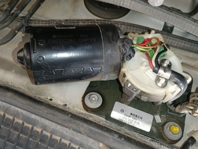 Recambio de motor limpia delantero para nissan terrano ii (r20) 2.7 td 4wd referencia OEM IAM 9390332384  