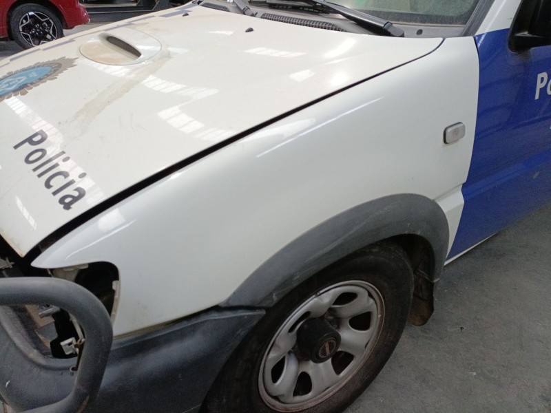 Recambio de aleta delantera izquierda para nissan terrano ii (r20) 2.7 td 4wd referencia OEM IAM   