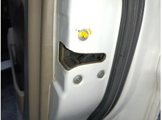 Recambio de cerradura puerta delantera derecha para nissan terrano ii (r20) 2.7 td 4wd referencia OEM IAM   