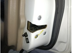 Recambio de cerradura puerta trasera derecha para nissan terrano ii (r20) 2.7 td 4wd referencia OEM IAM   